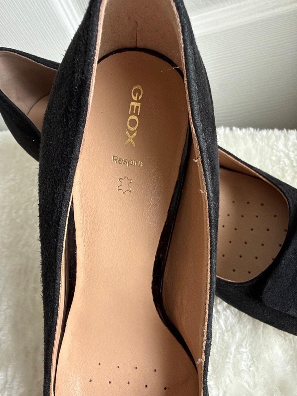 NWOT Geox Virnilisa 65 Black Suede Block Heel Pumps Square Toe Buckle - Picture 2 of 13